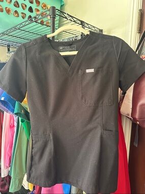 Figs Black V-Neck Scrub Top